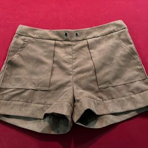 brown shorts